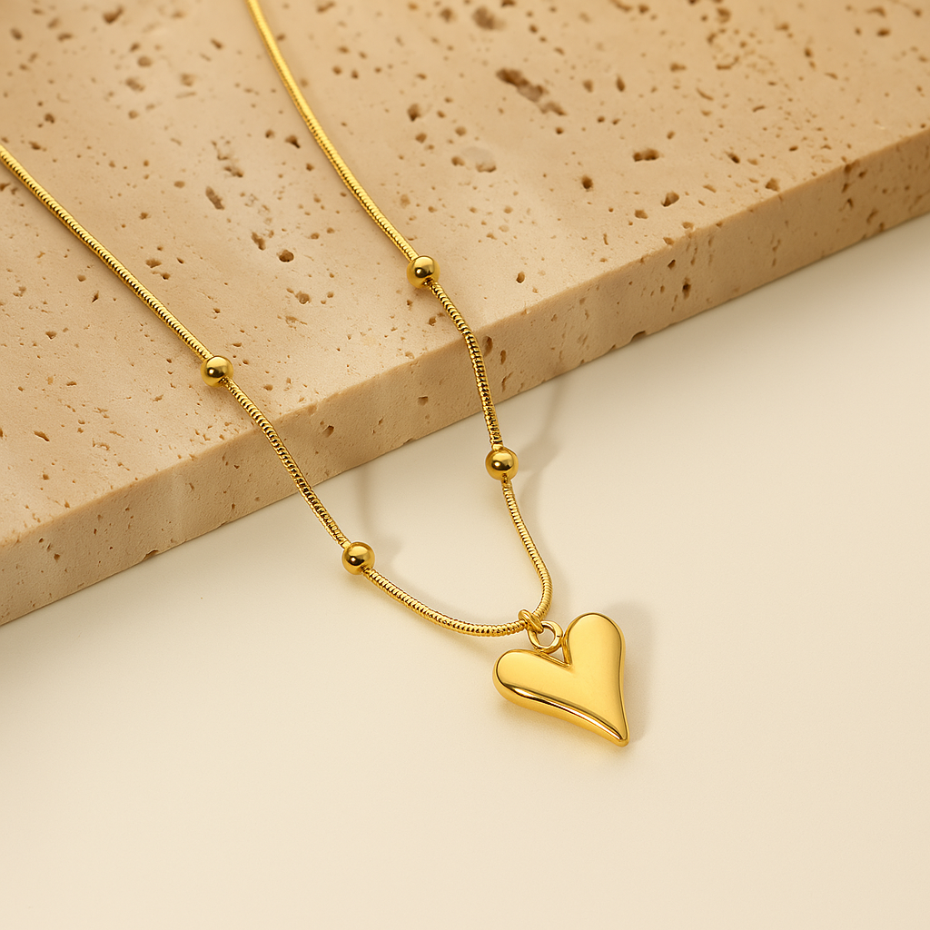 “Golden Heart Elegance Necklace”